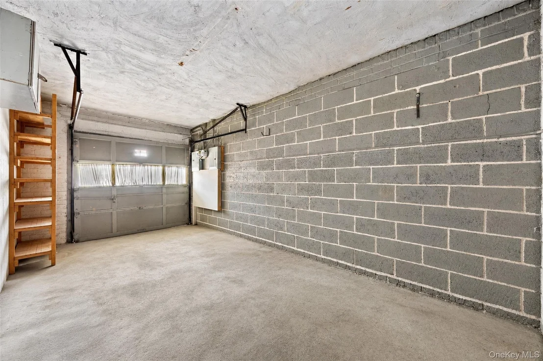 Photo of 425 Marcellus Road