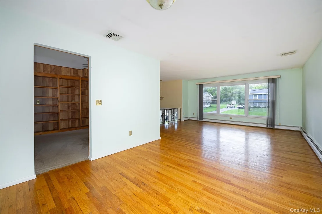 Photo of 19 Tor Road