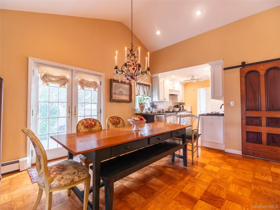 Photo of 8 Ridgeland Terrace