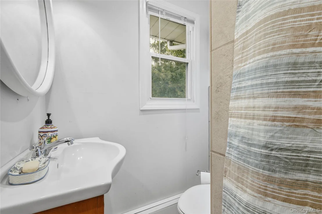 Photo of 5 Argonne Road W