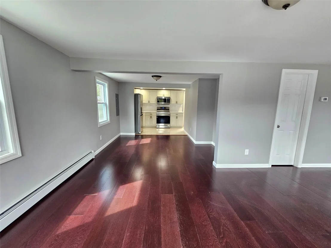 Photo of 71 Ludlam Avenue