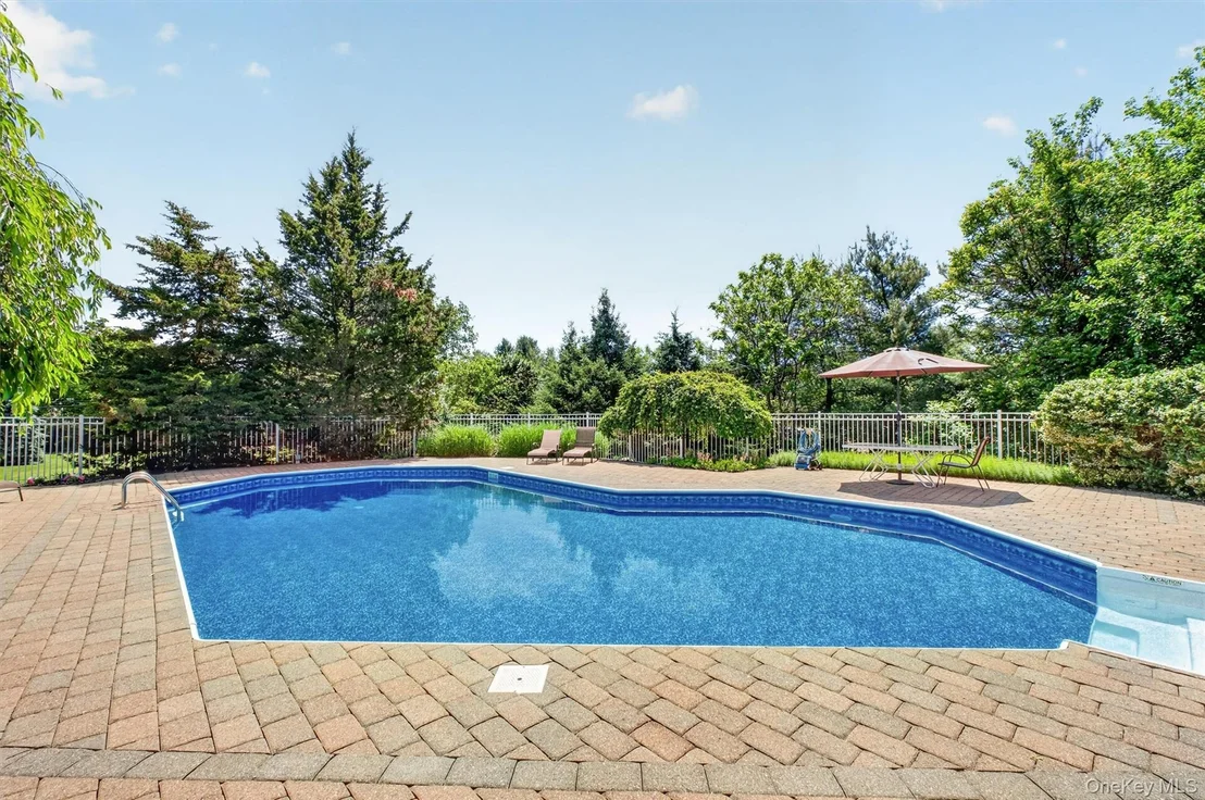 Photo of 201 Candlestick Hill Road