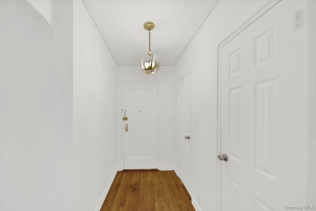 Photo of Unit 3C at 811 Bronx River Road