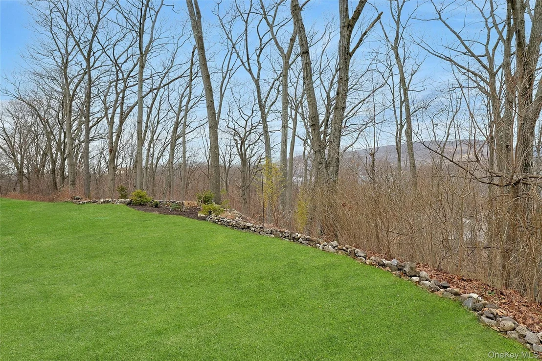 Photo of 614 Viewpoint Terrace