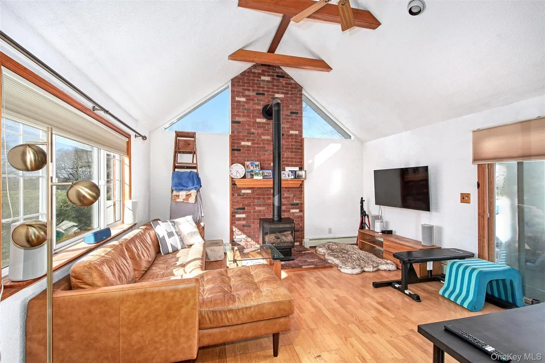 Photo of 22 Ridgeland Terrace