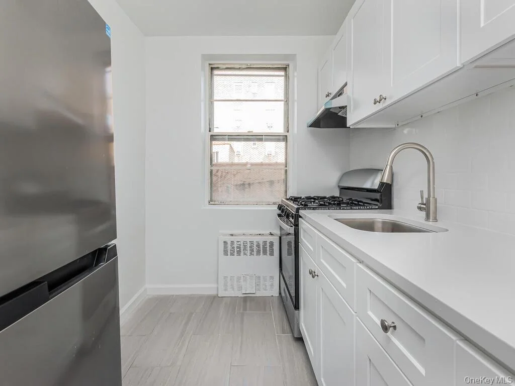 Photo of Unit 3F at 6535 Broadway
