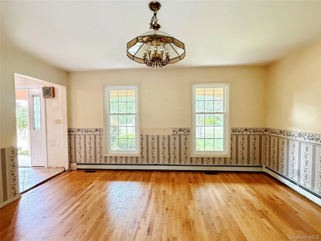 Photo of 18 Fox Run