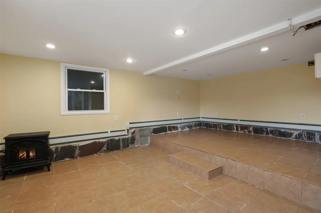 Photo of 24 Buttonwood Road