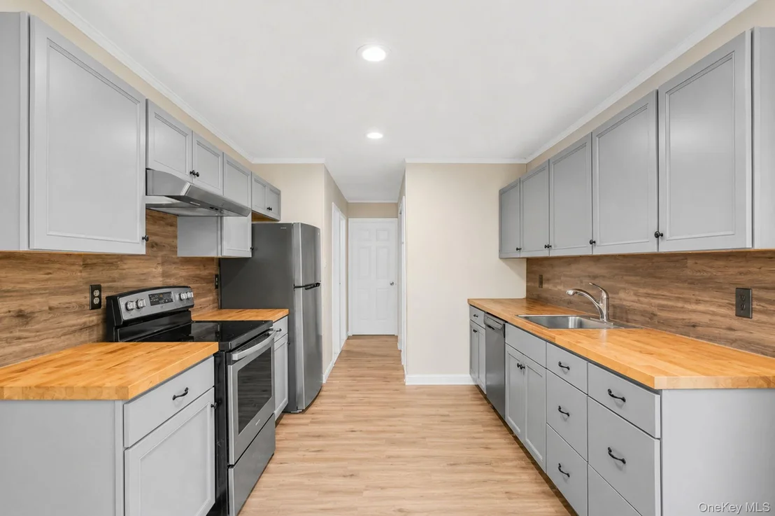 Photo of 151 Sequoia Drive