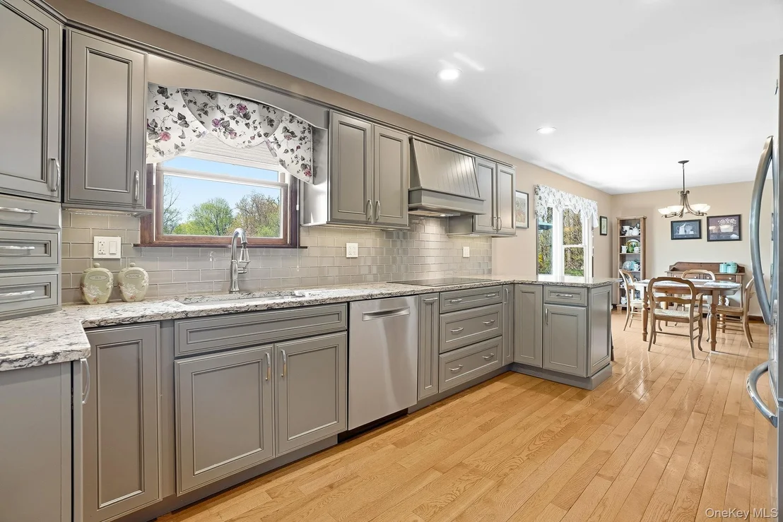 Photo of 73 Sunset Road