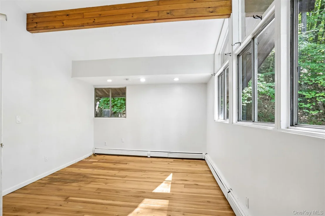 Photo of 951 Haverstraw Road