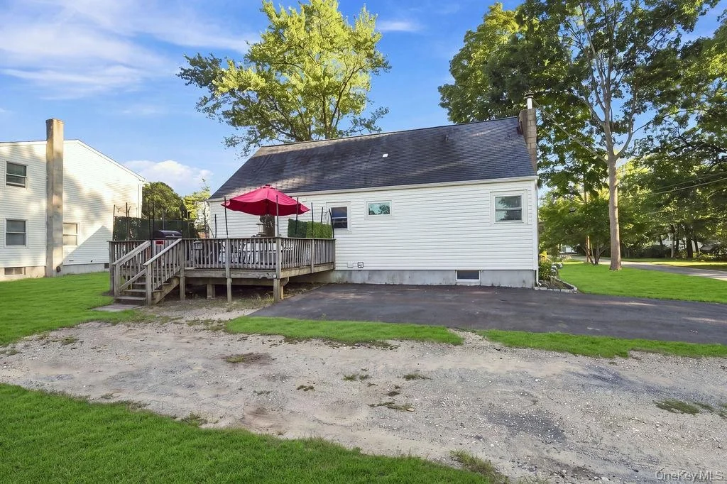 Photo of 731 Muncey Road