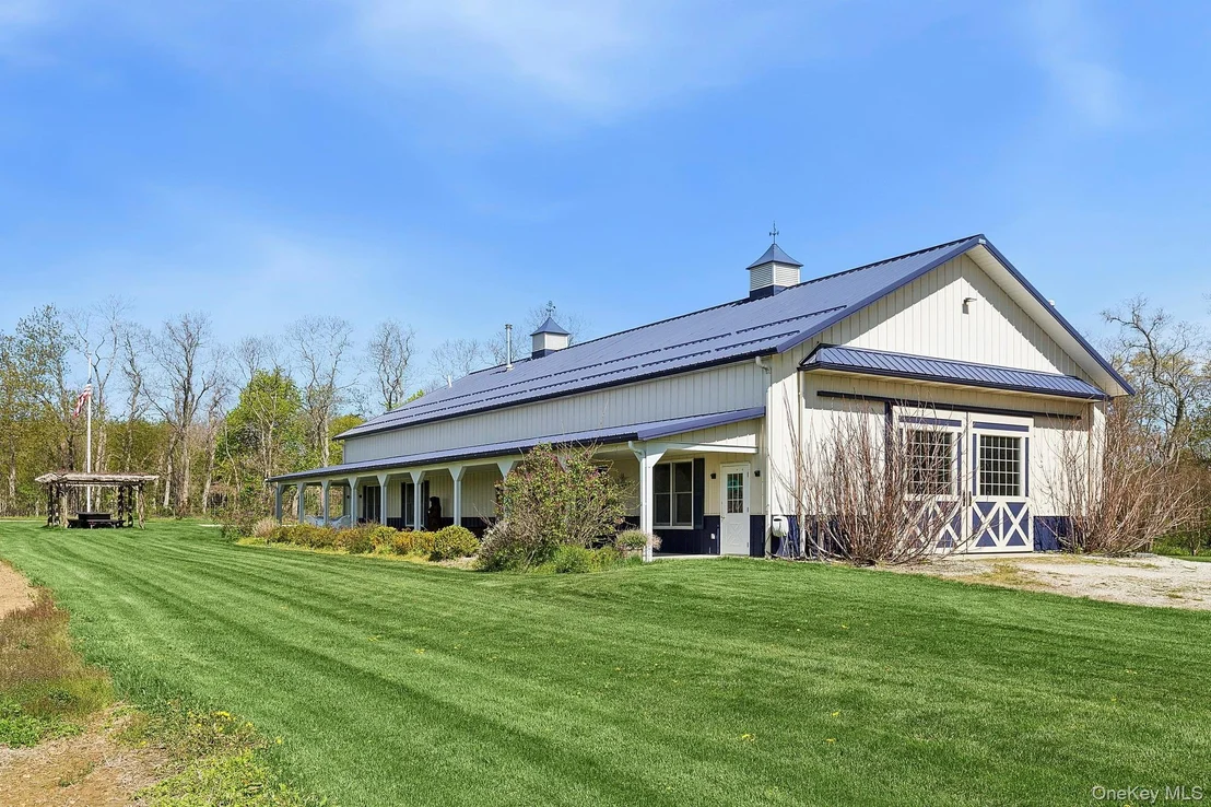 Photo of 46975 Main Road