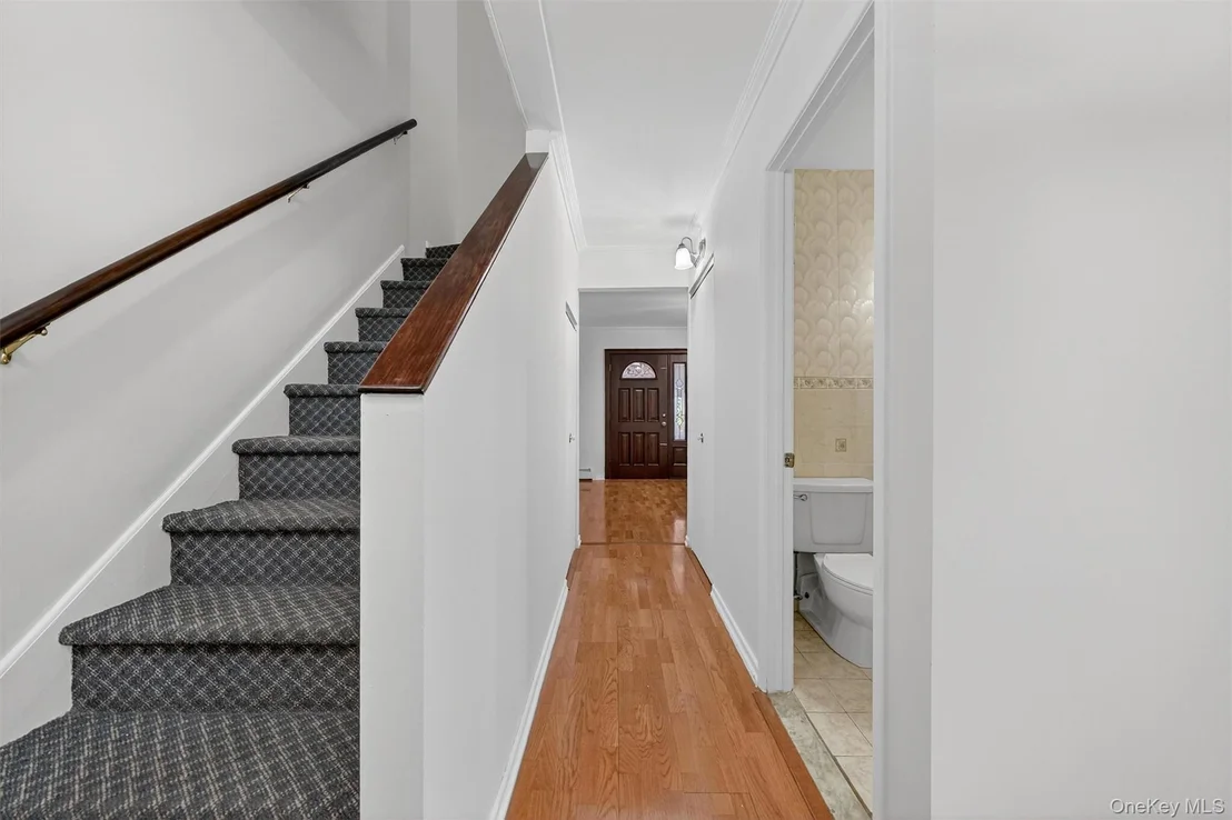 Photo of 1042 Fox Street