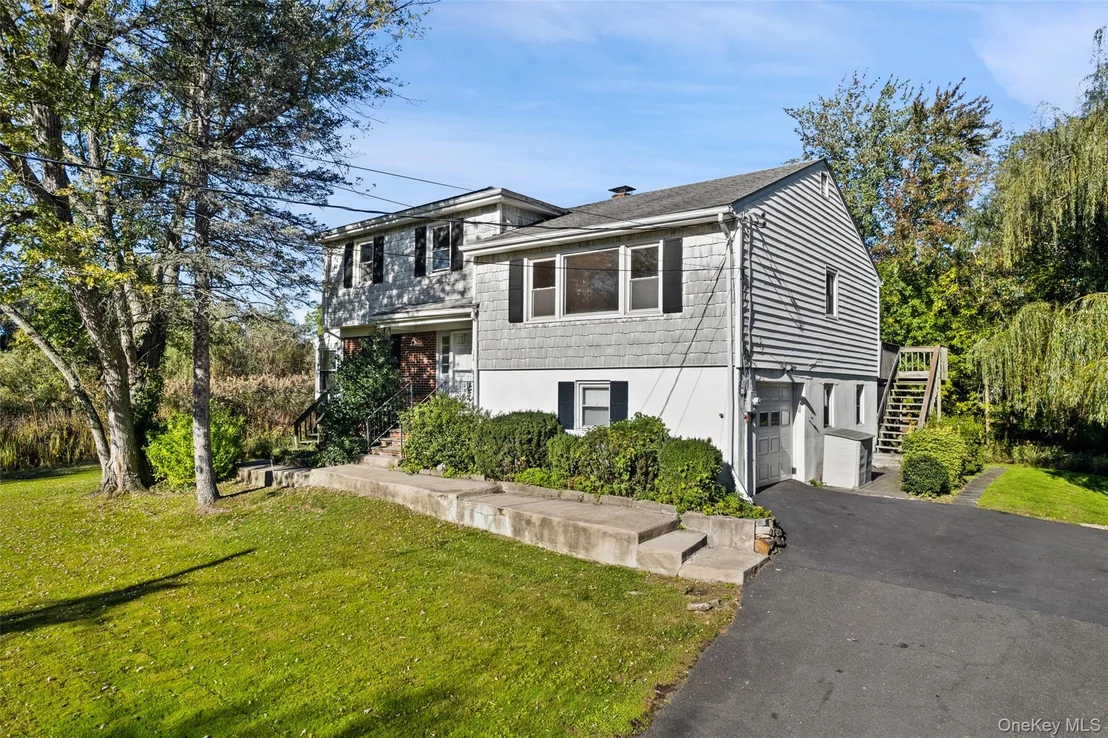 Photo of 180 Bradford Avenue