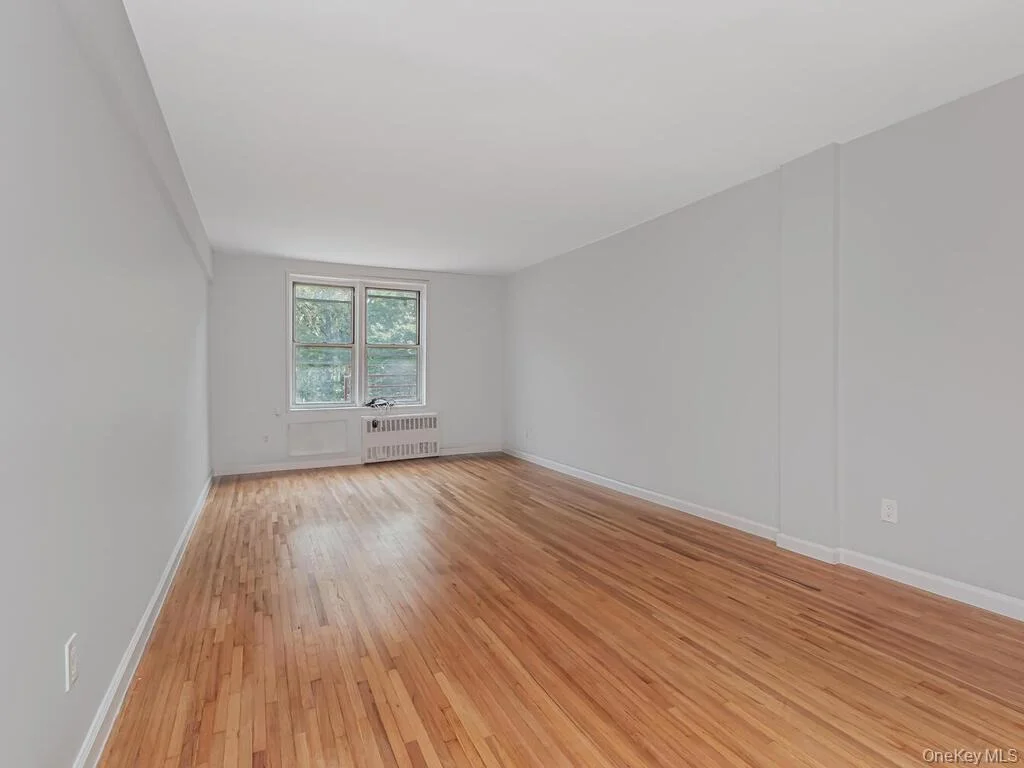 Photo of Unit 3F at 6535 Broadway