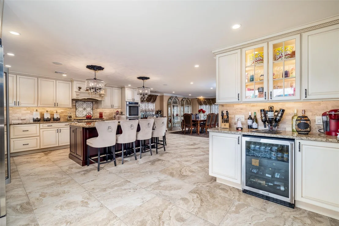 Photo of 3844 Carrel Boulevard