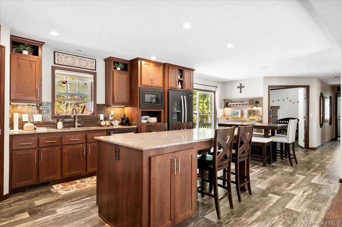 Photo of 110 Silver Spur Road W