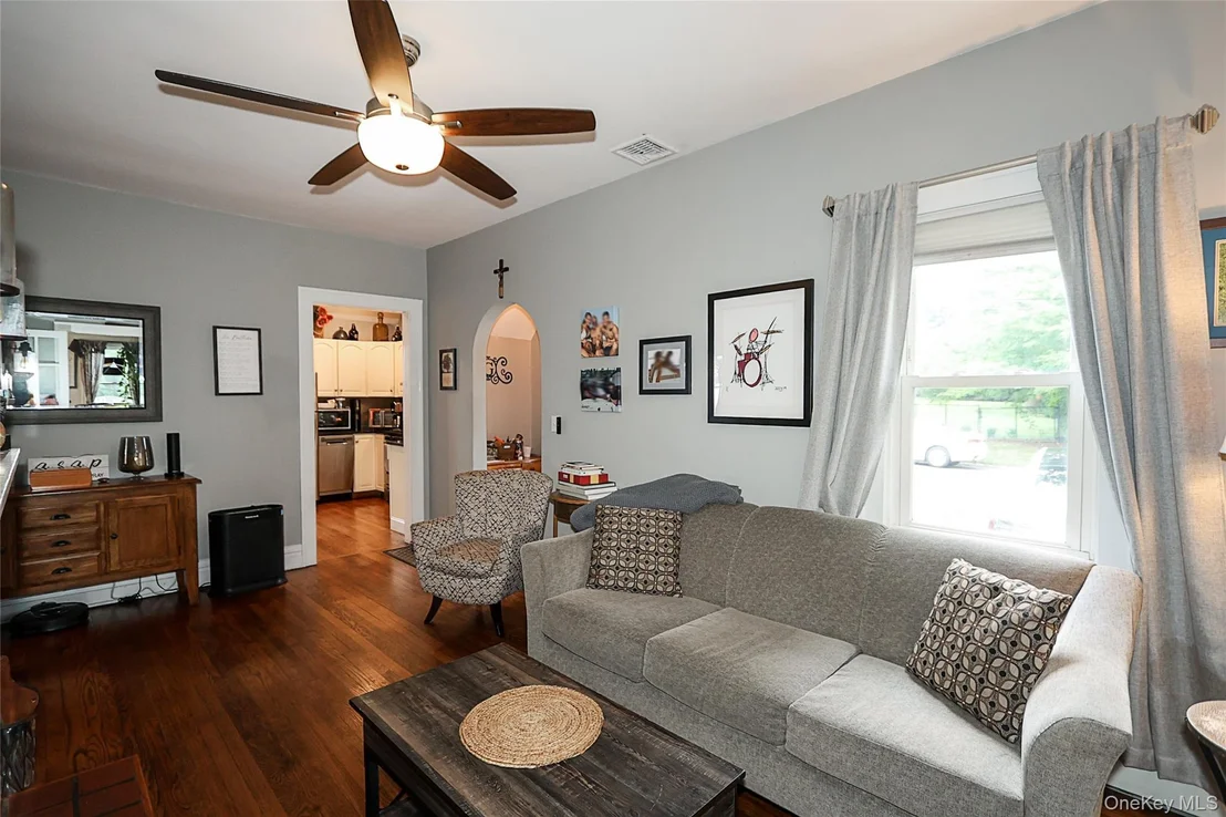 Photo of 8 Dumond Place