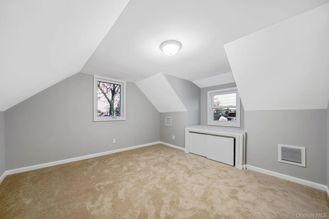 Photo of 34 Hilliard Avenue