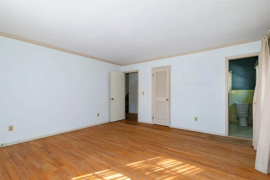 Photo of 19 Surrey Lane