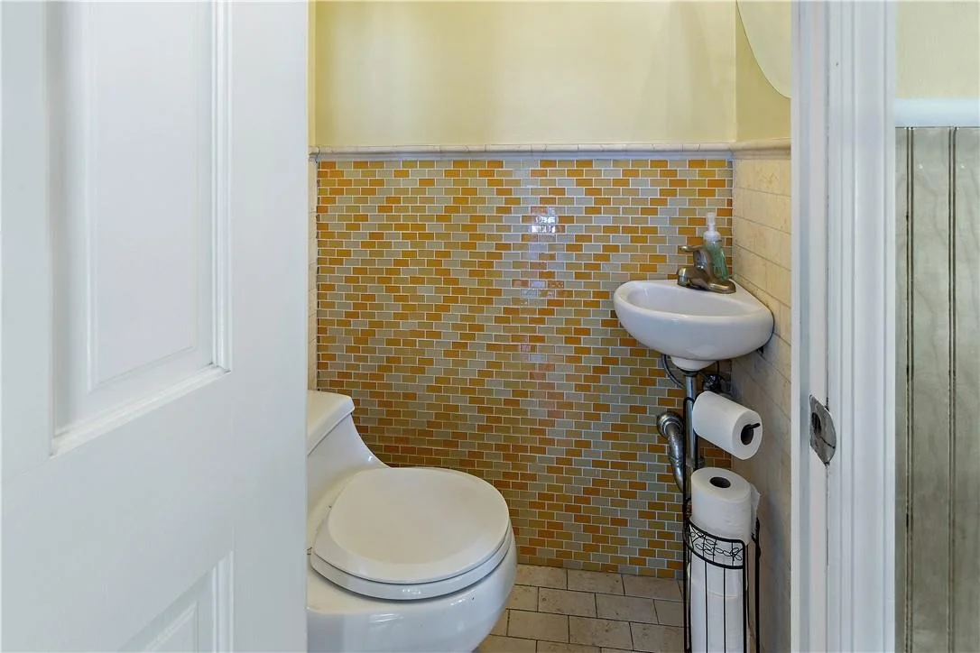 Photo of 1847 Haight Avenue