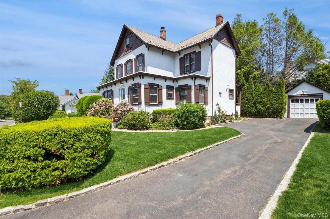 Photo of 17 Crampton Avenue