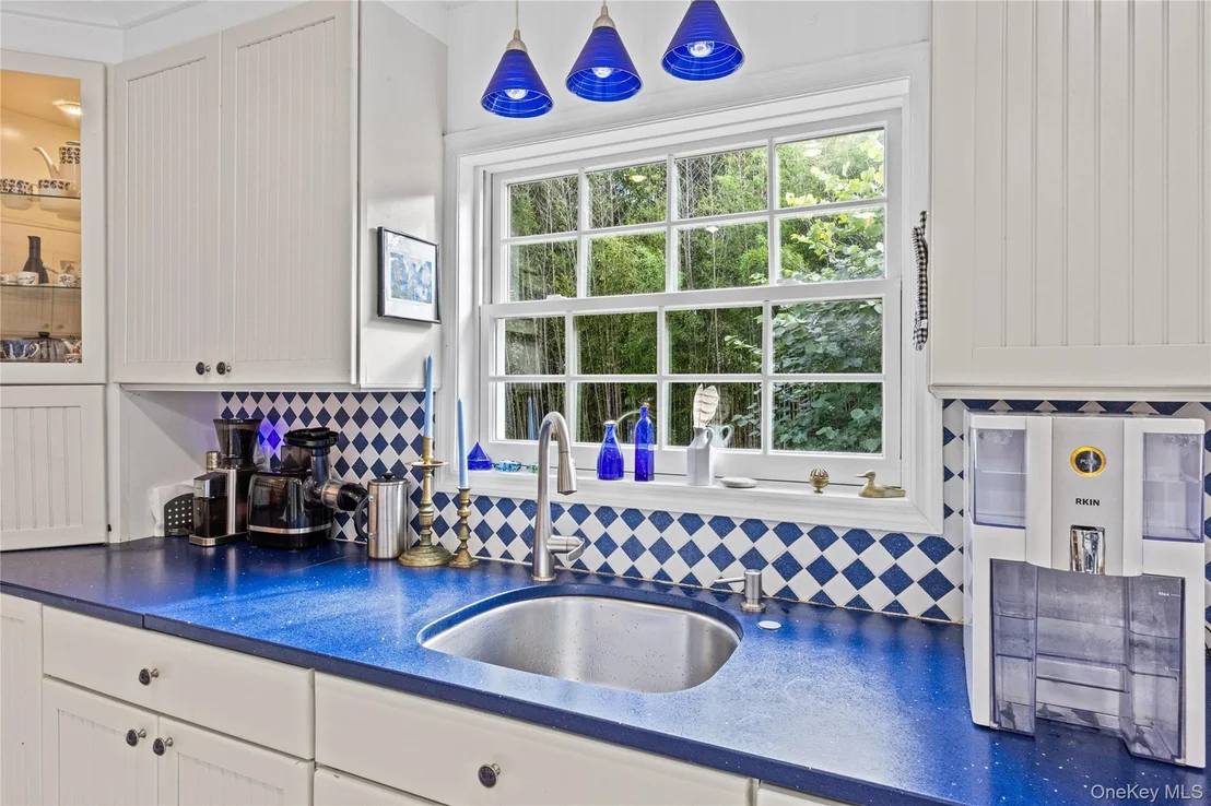 Photo of 43 Astor Avenue