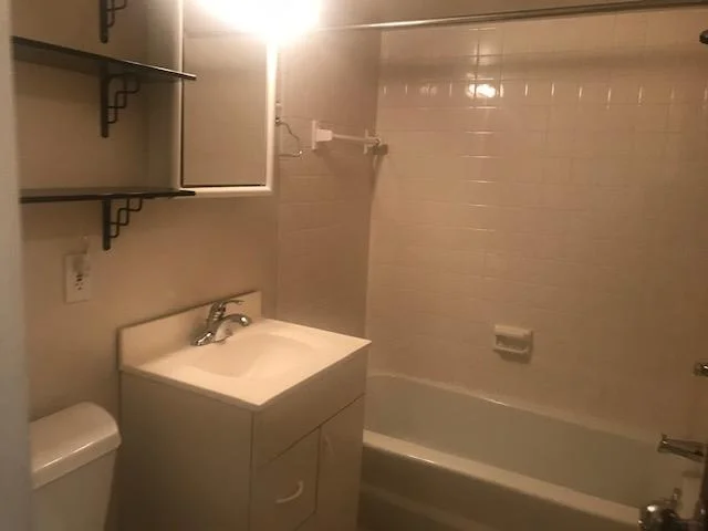Photo of Unit F at 901 Commons Way
