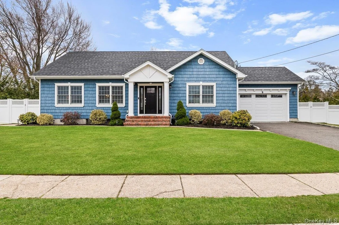 Photo of 66 Arch Drive