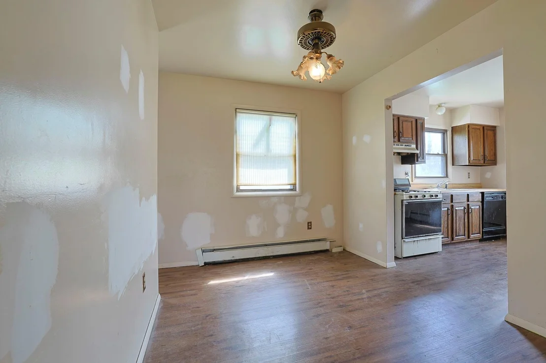 Photo of 73 Pine Avenue