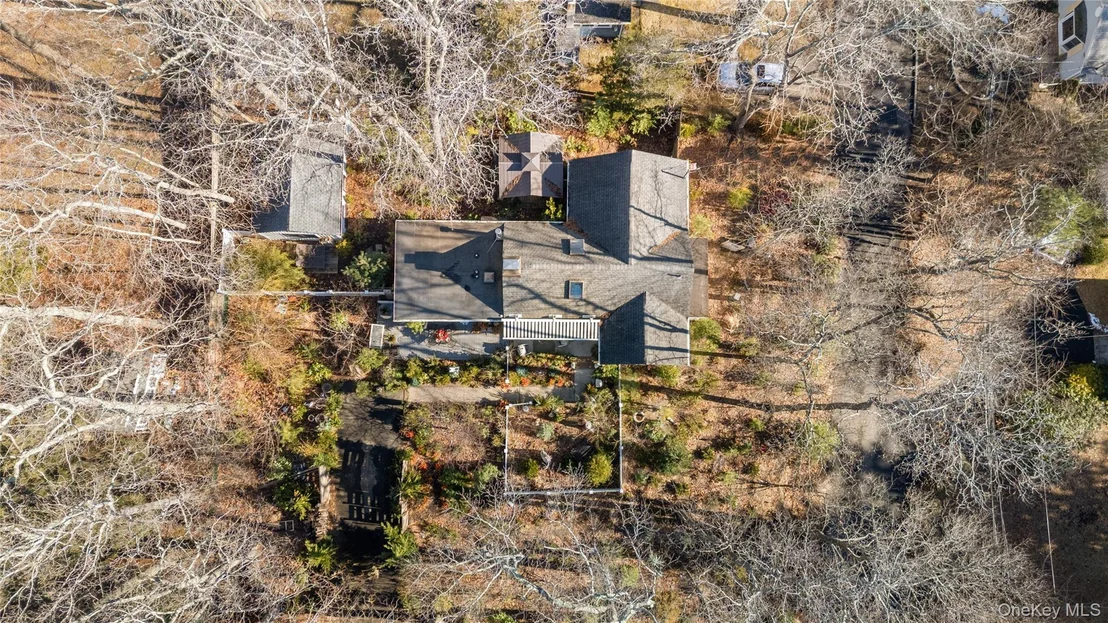 Photo of 136 Beach Road