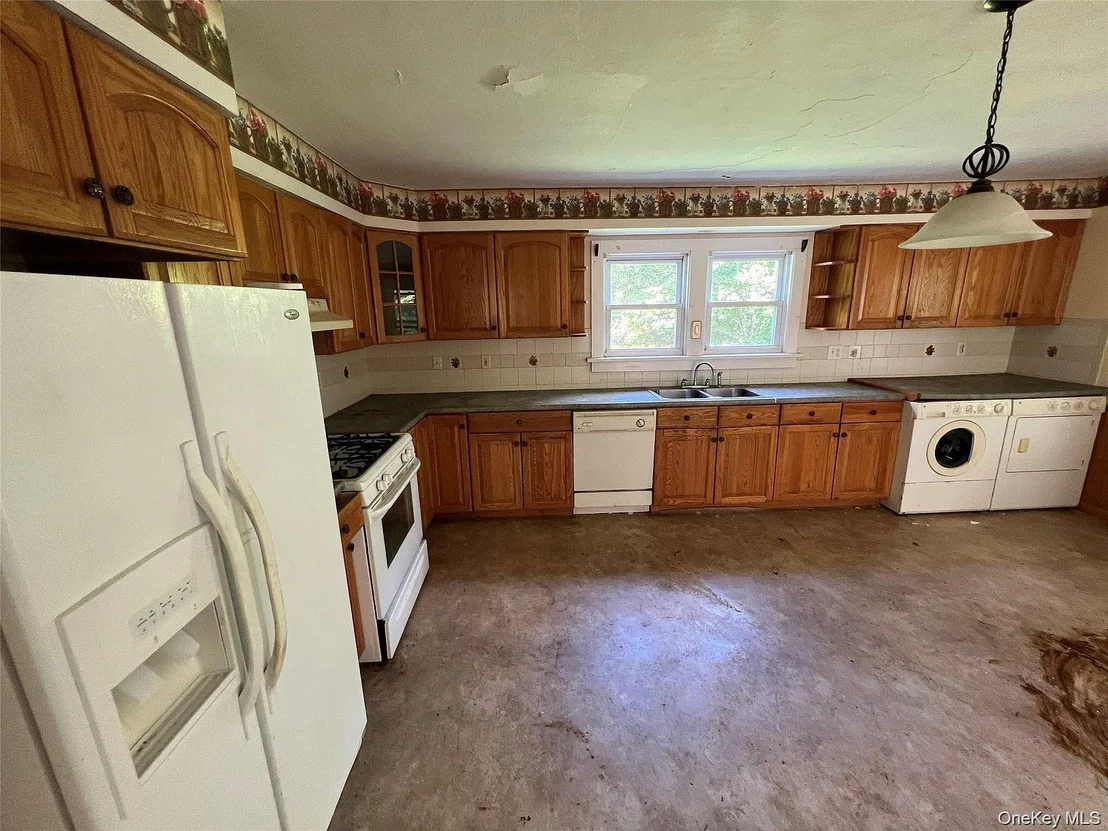 Photo of 136 Camp Sunset Road