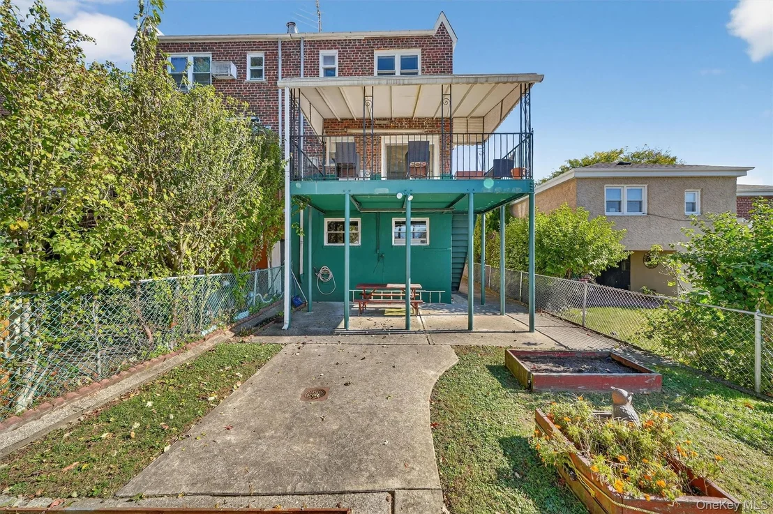 Photo of 283 Calhoun Avenue