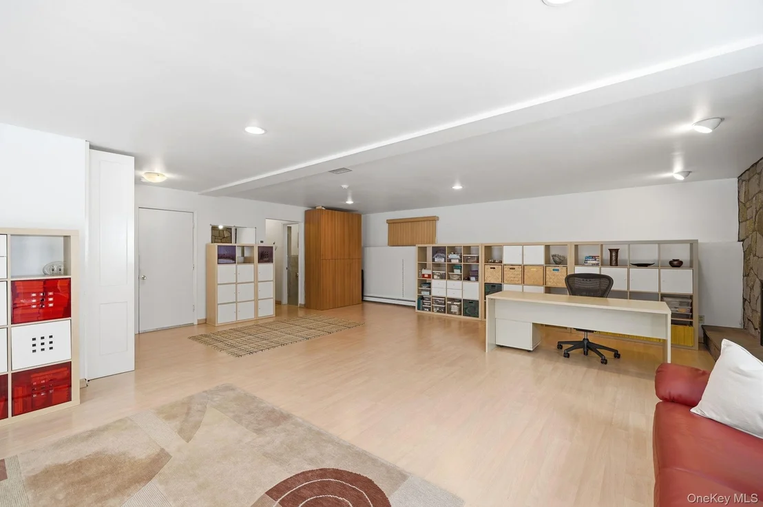 Photo of 10 Pine Brook Road