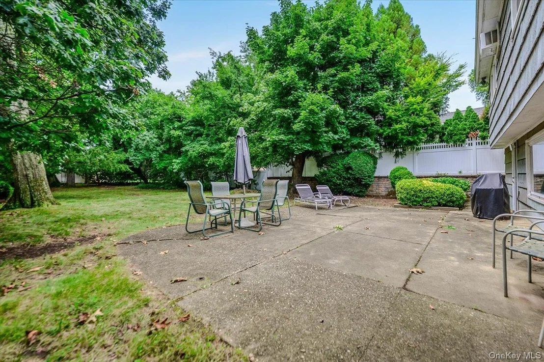 Photo of 2514 Lindenmere Drive