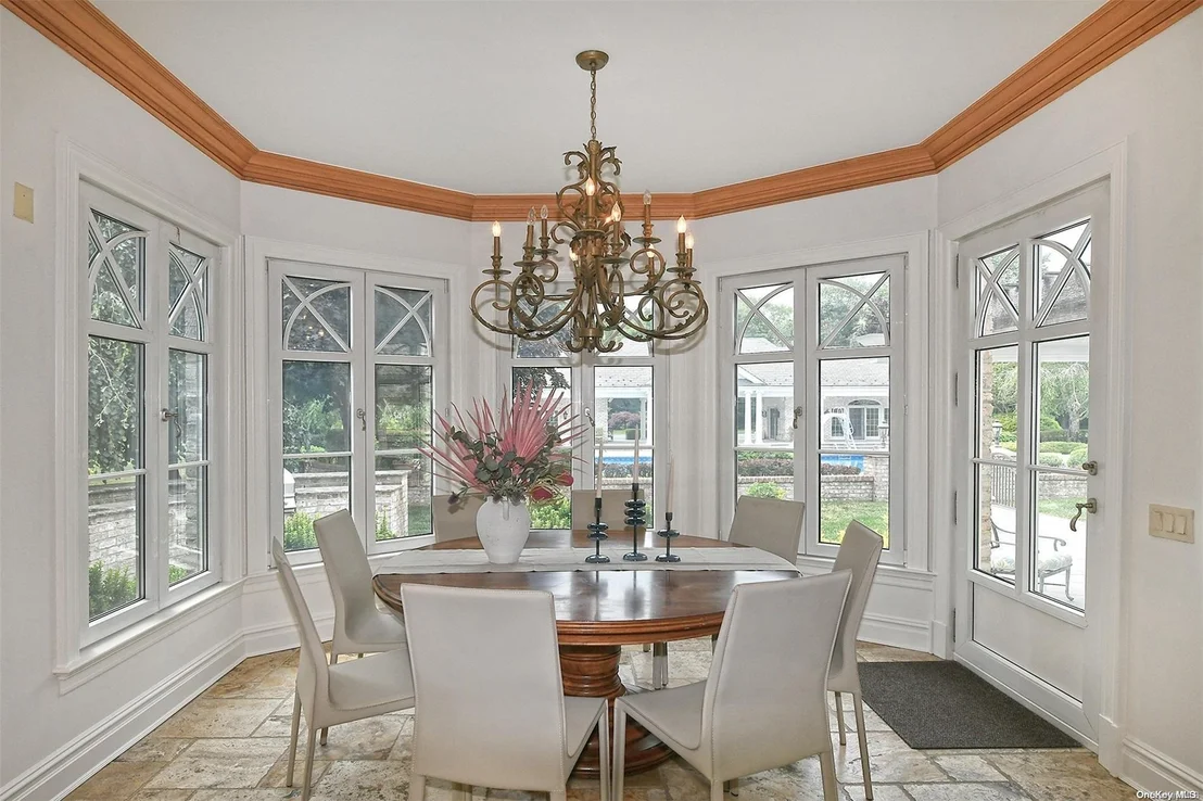 Photo of 9 Colonial Drive