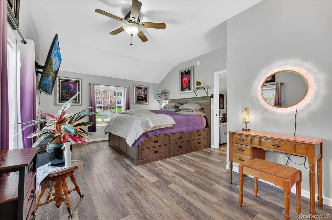 Photo of 24 Coachlight Drive