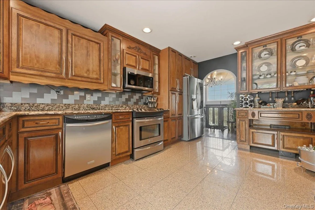 Photo of 844 Park Lane