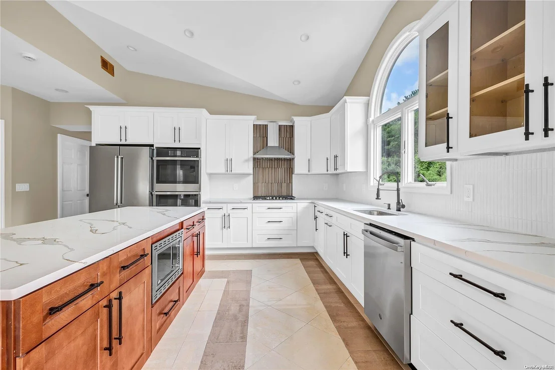 Photo of 49 Windcrest Drive