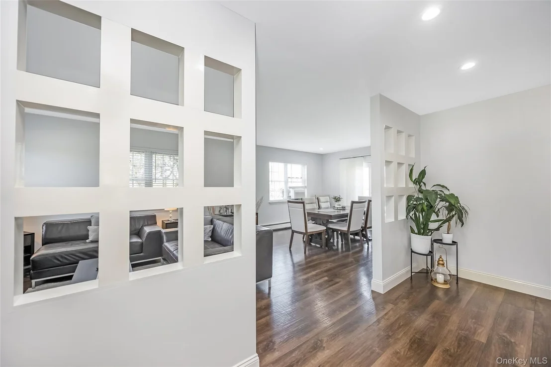 Photo of 56 Arrowhead Avenue