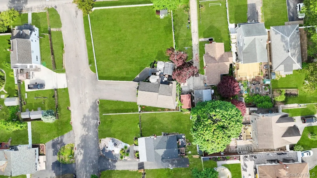 Photo of 20 Adirondack Drive