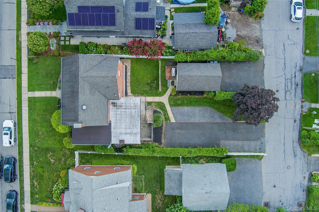 Photo of 54 Bowman Avenue