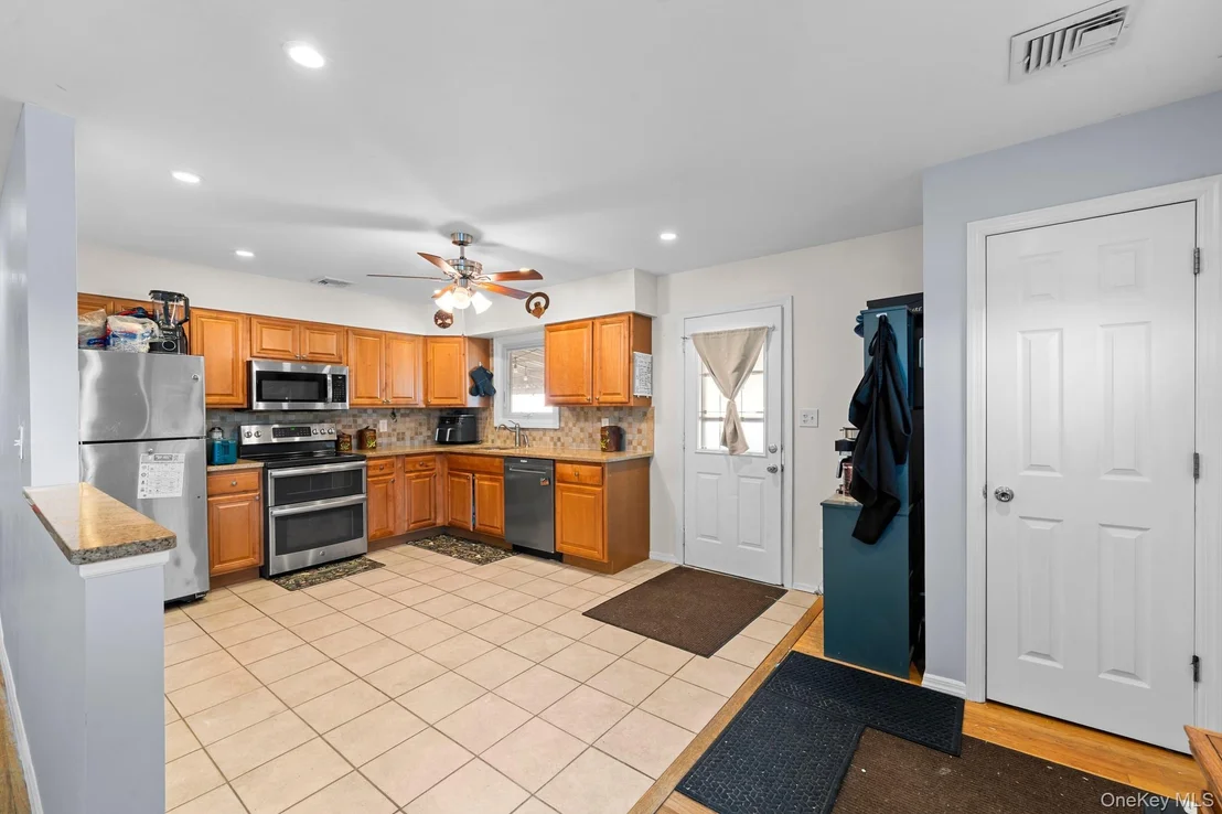 Photo of 30 44th Street