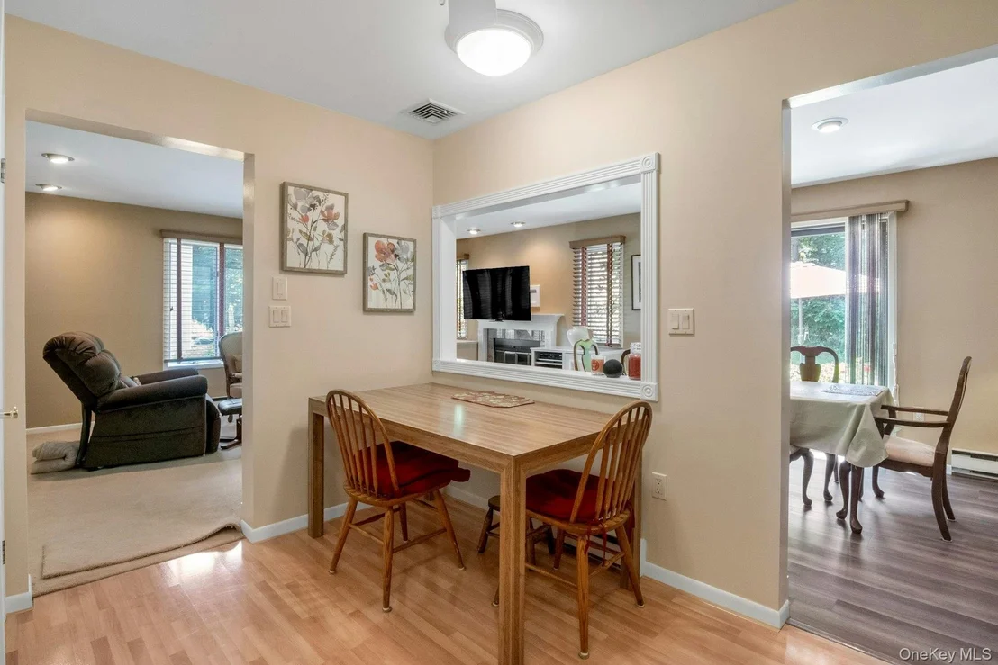 Photo of 35 Krystal Drive