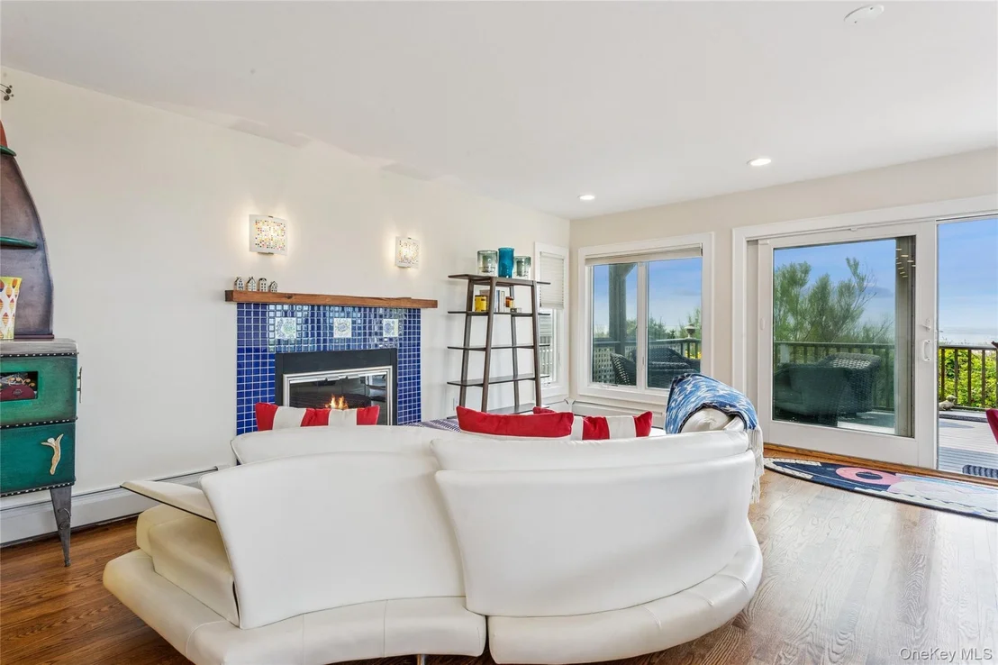 Photo of 931 Oceanfront Street