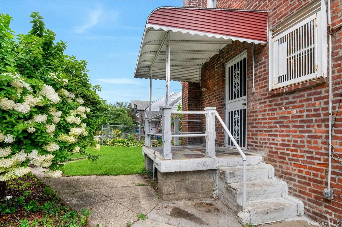 Photo of 4041 Duryea Avenue
