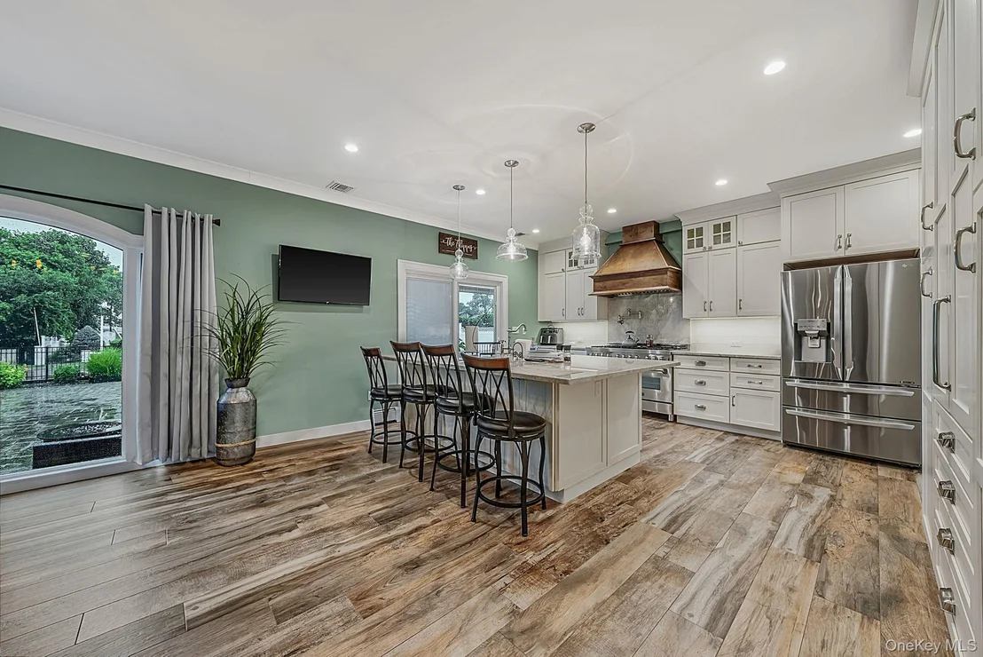 Photo of 511 Devon Place