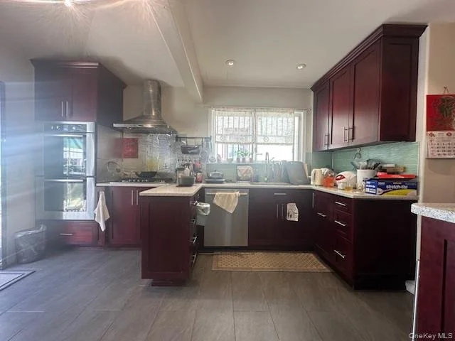 Photo of 35-20 Utopia Parkway