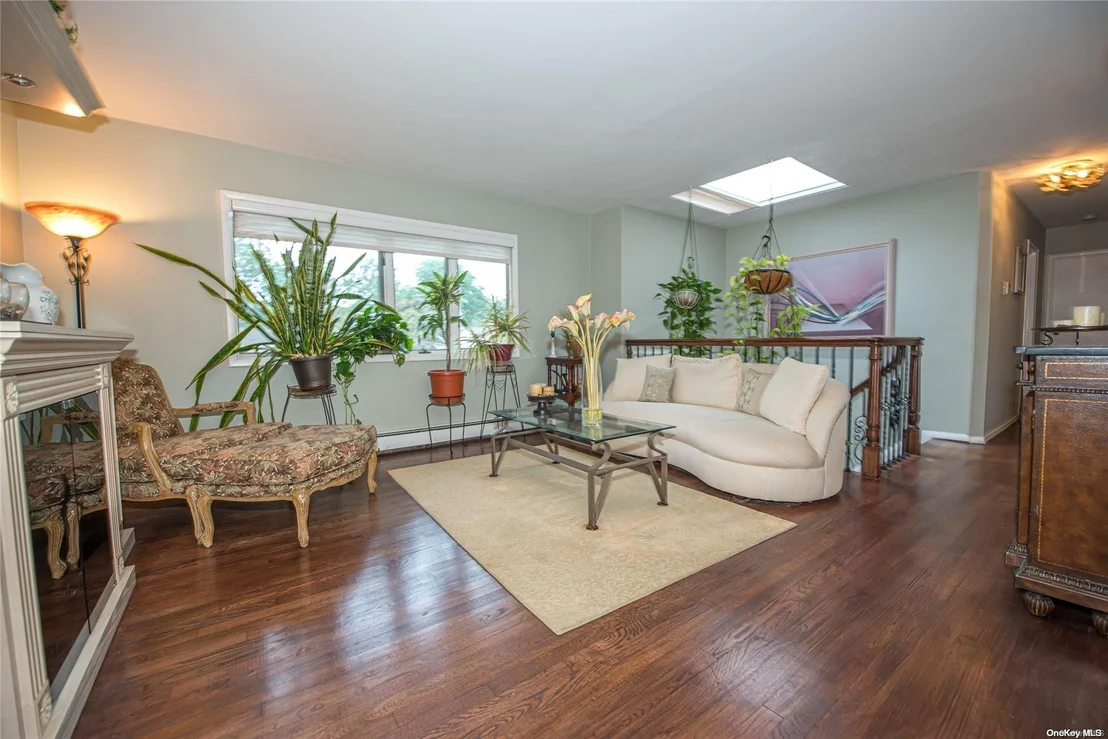 Photo of 42 Tanglewood Drive